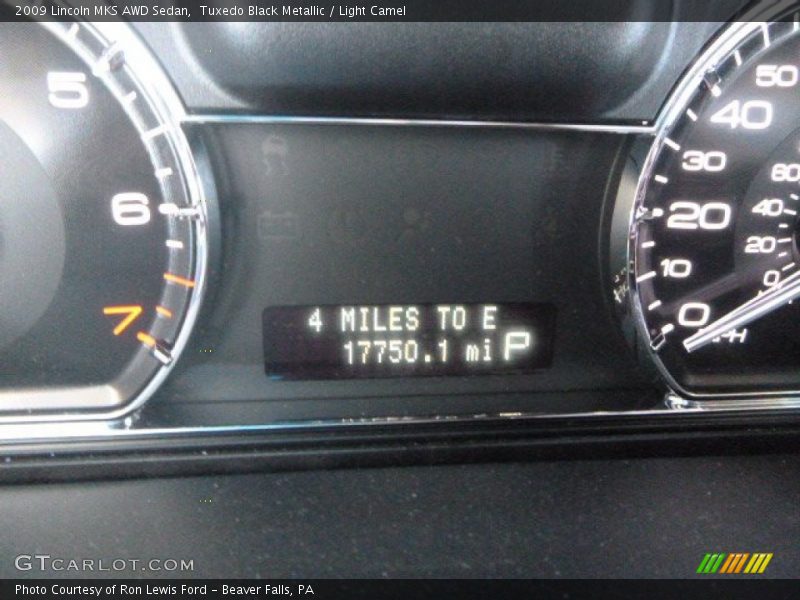 Tuxedo Black Metallic / Light Camel 2009 Lincoln MKS AWD Sedan