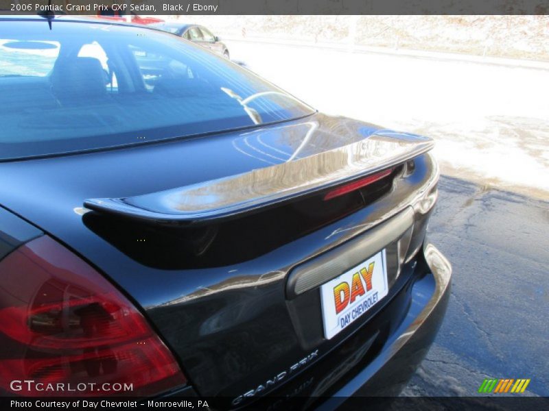 Black / Ebony 2006 Pontiac Grand Prix GXP Sedan