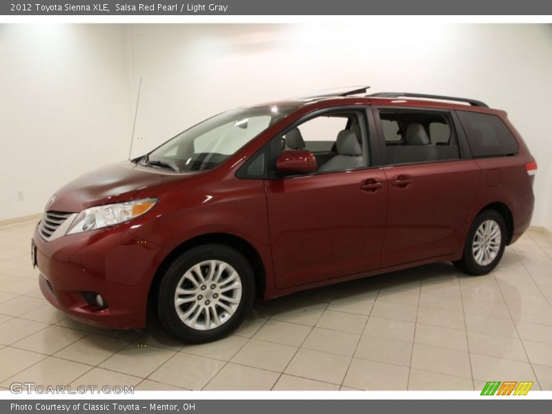 Salsa Red Pearl / Light Gray 2012 Toyota Sienna XLE