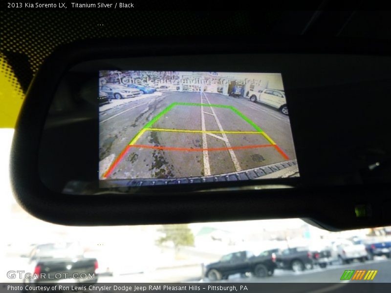 Titanium Silver / Black 2013 Kia Sorento LX