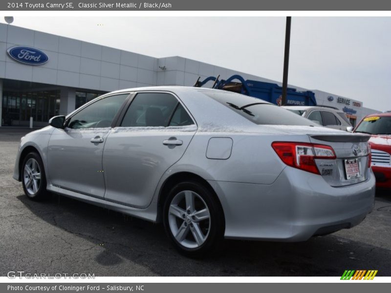 Classic Silver Metallic / Black/Ash 2014 Toyota Camry SE