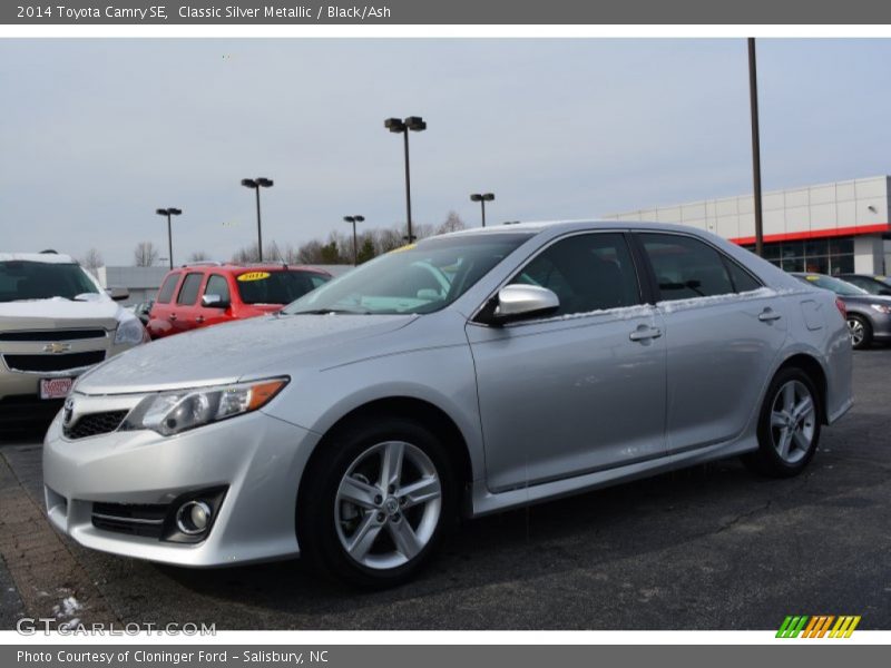 Classic Silver Metallic / Black/Ash 2014 Toyota Camry SE