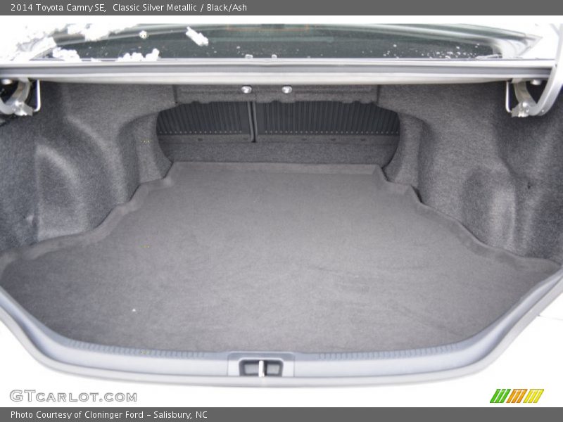 Classic Silver Metallic / Black/Ash 2014 Toyota Camry SE