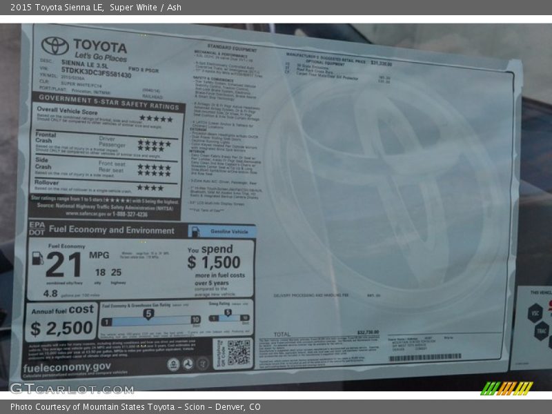 Super White / Ash 2015 Toyota Sienna LE