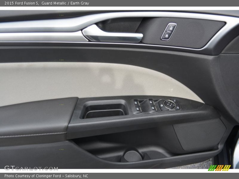 Guard Metallic / Earth Gray 2015 Ford Fusion S