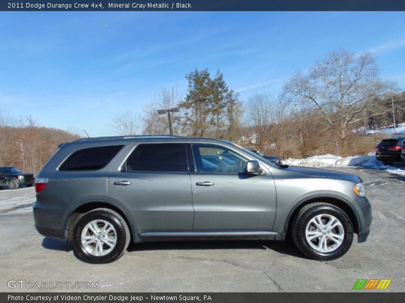 Mineral Gray Metallic / Black 2011 Dodge Durango Crew 4x4