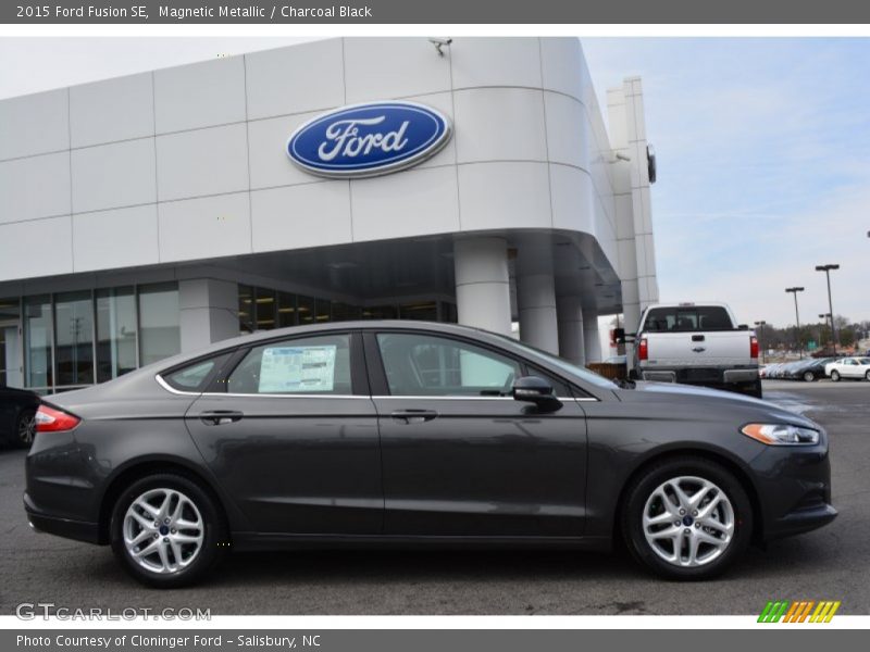 Magnetic Metallic / Charcoal Black 2015 Ford Fusion SE