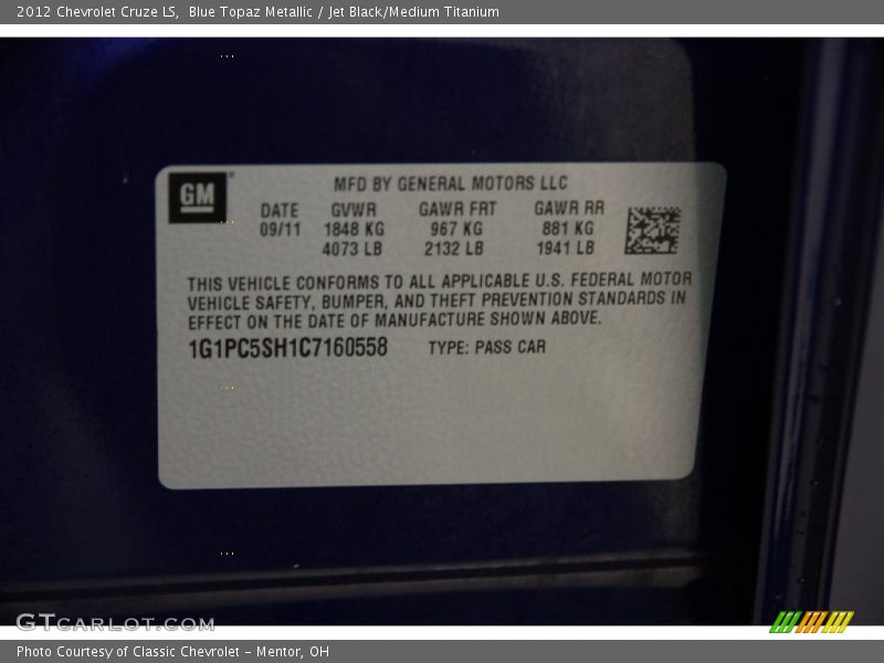 Blue Topaz Metallic / Jet Black/Medium Titanium 2012 Chevrolet Cruze LS