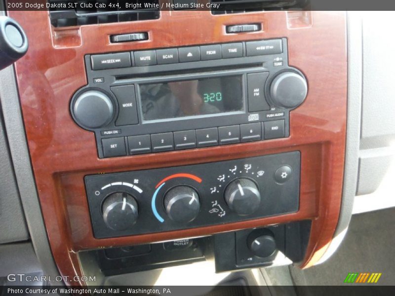 Bright White / Medium Slate Gray 2005 Dodge Dakota SLT Club Cab 4x4