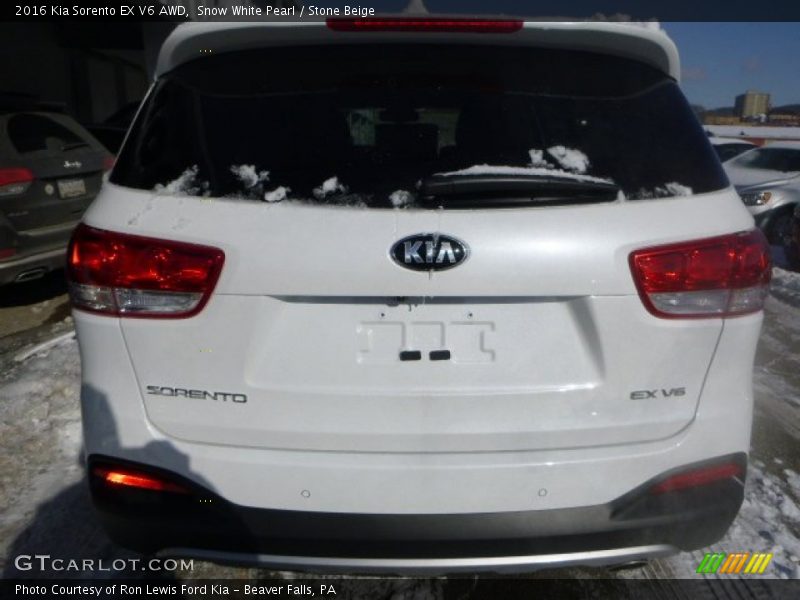 Snow White Pearl / Stone Beige 2016 Kia Sorento EX V6 AWD