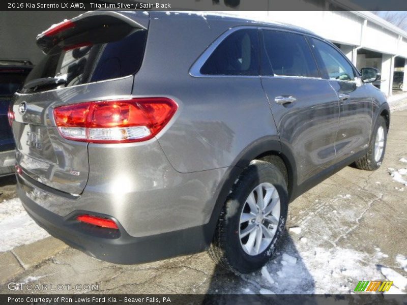  2016 Sorento LX AWD Titanium Silver