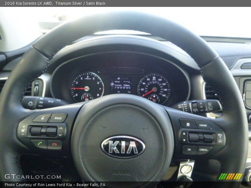 Titanium Silver / Satin Black 2016 Kia Sorento LX AWD