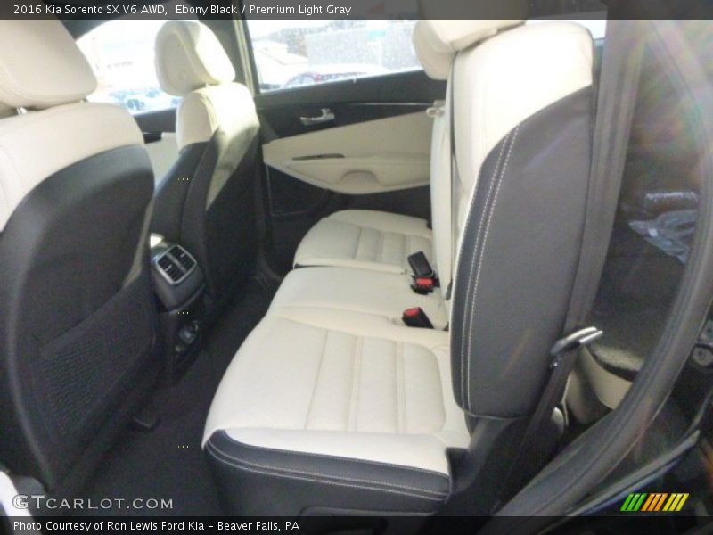 Rear Seat of 2016 Sorento SX V6 AWD