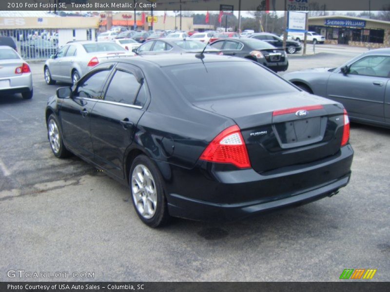 Tuxedo Black Metallic / Camel 2010 Ford Fusion SE