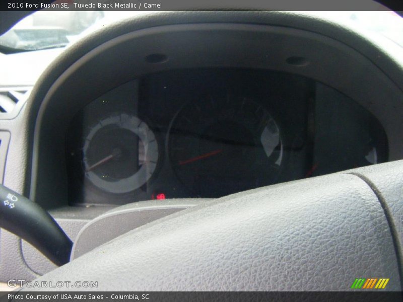 Tuxedo Black Metallic / Camel 2010 Ford Fusion SE