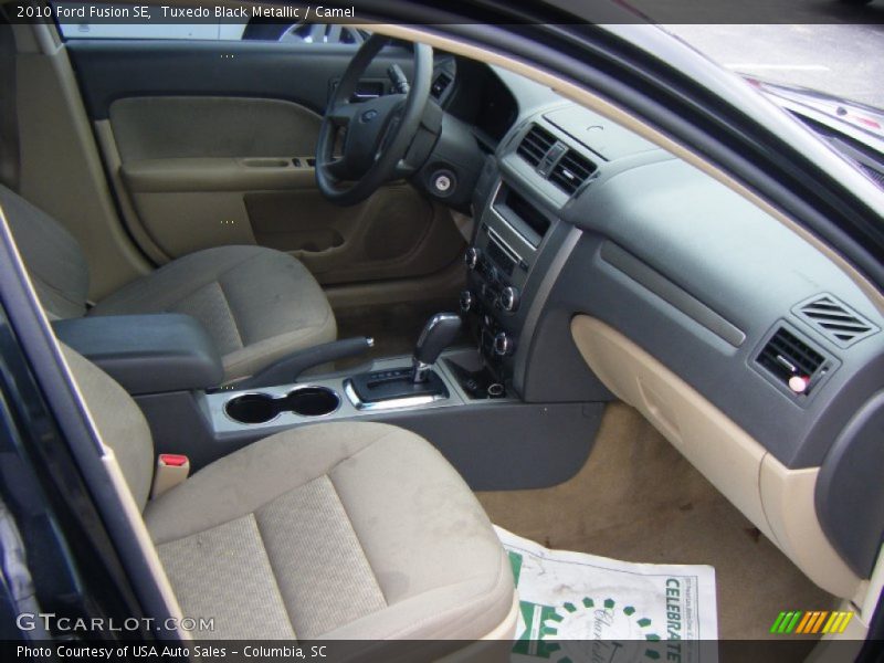Tuxedo Black Metallic / Camel 2010 Ford Fusion SE