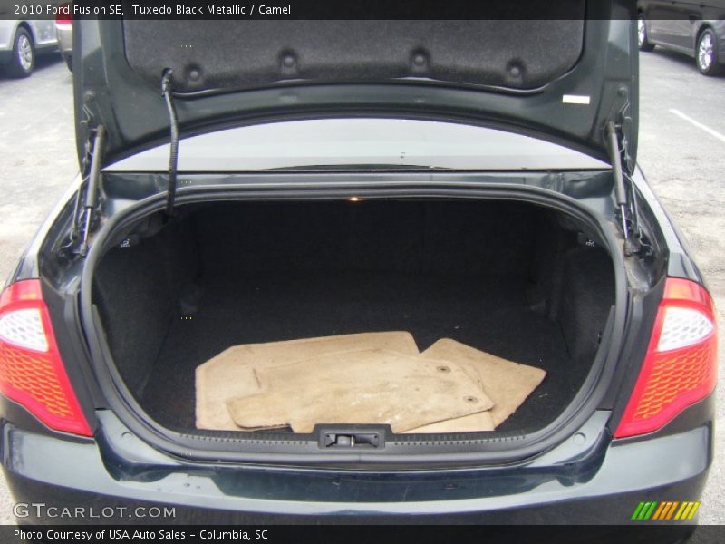Tuxedo Black Metallic / Camel 2010 Ford Fusion SE