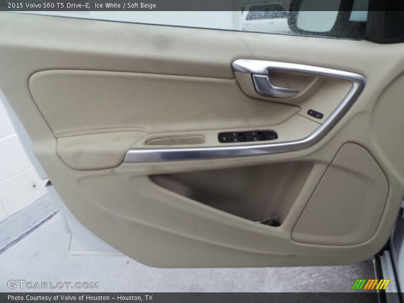 Ice White / Soft Beige 2015 Volvo S60 T5 Drive-E