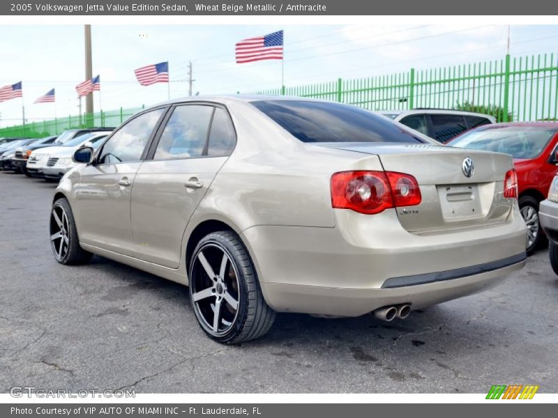 Wheat Beige Metallic / Anthracite 2005 Volkswagen Jetta Value Edition Sedan