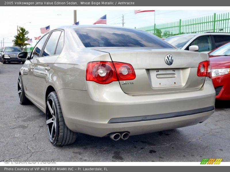 Wheat Beige Metallic / Anthracite 2005 Volkswagen Jetta Value Edition Sedan