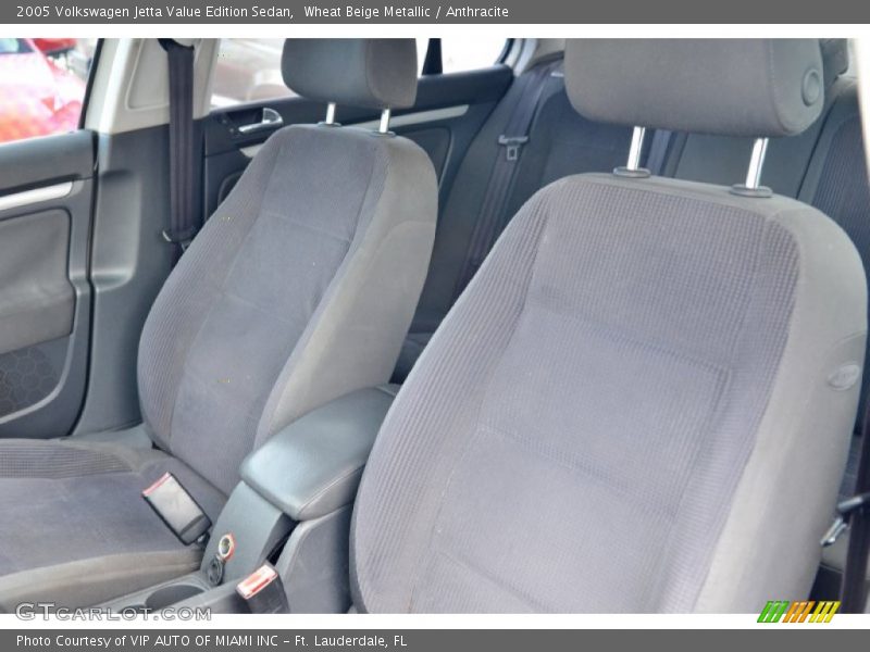 Wheat Beige Metallic / Anthracite 2005 Volkswagen Jetta Value Edition Sedan