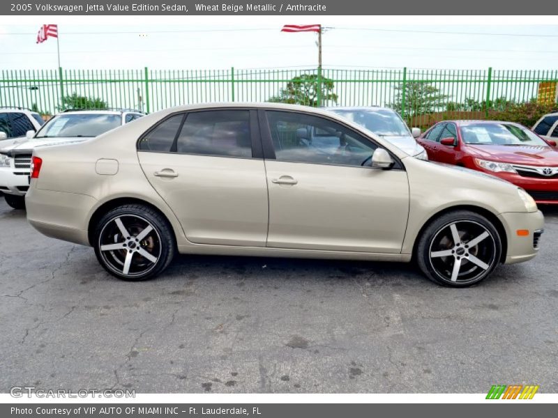 Wheat Beige Metallic / Anthracite 2005 Volkswagen Jetta Value Edition Sedan