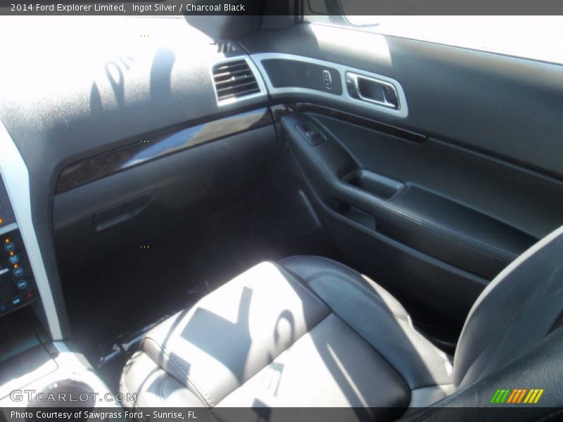 Ingot Silver / Charcoal Black 2014 Ford Explorer Limited