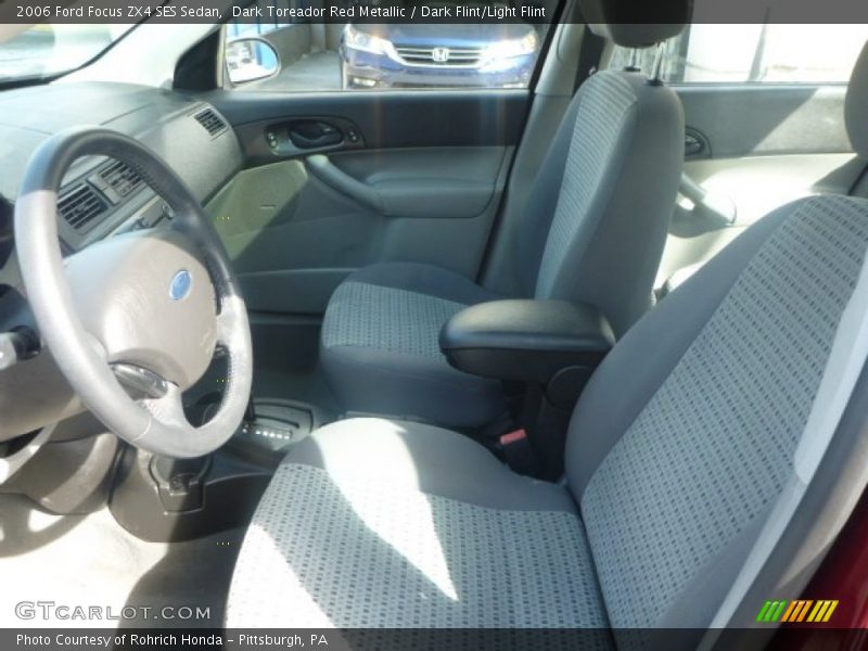  2006 Focus ZX4 SES Sedan Dark Flint/Light Flint Interior