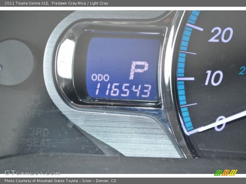 Predawn Gray Mica / Light Gray 2011 Toyota Sienna XLE