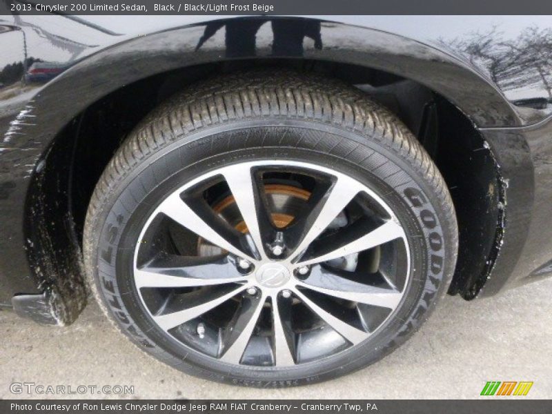 Black / Black/Light Frost Beige 2013 Chrysler 200 Limited Sedan