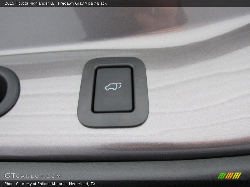 Predawn Gray Mica / Black 2015 Toyota Highlander LE