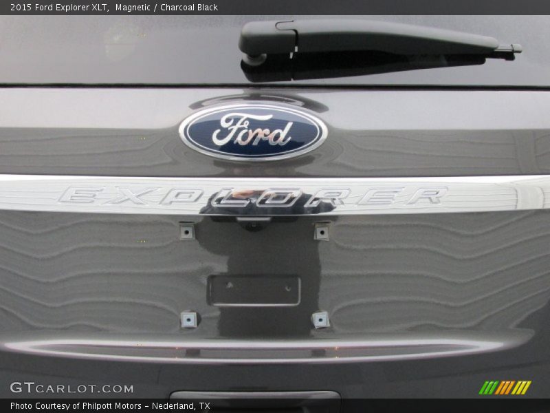 Magnetic / Charcoal Black 2015 Ford Explorer XLT