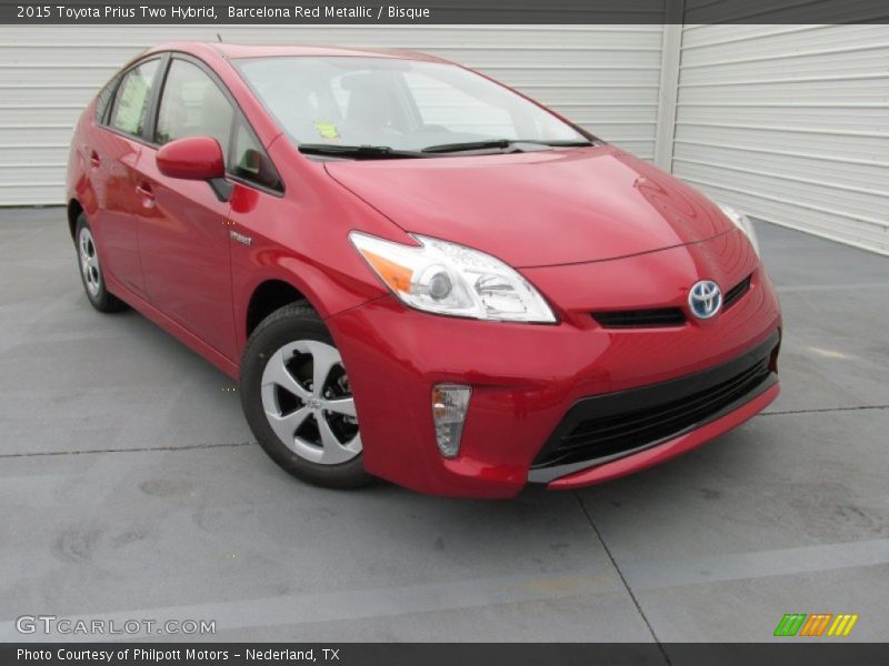 Front 3/4 View of 2015 Prius Two Hybrid