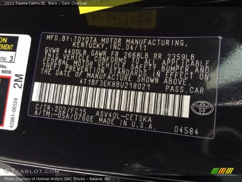 Black / Dark Charcoal 2011 Toyota Camry SE