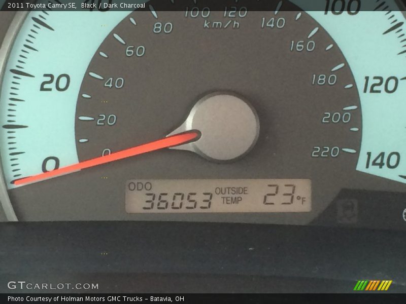 Black / Dark Charcoal 2011 Toyota Camry SE