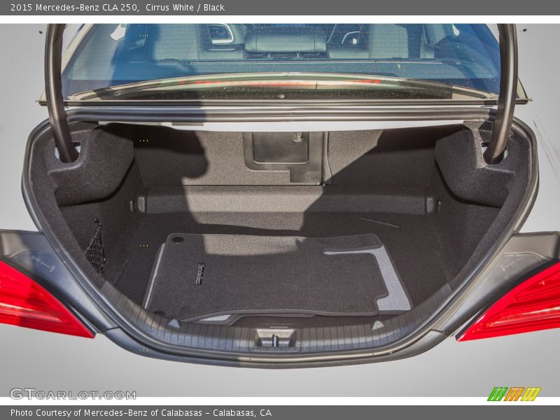 Cirrus White / Black 2015 Mercedes-Benz CLA 250
