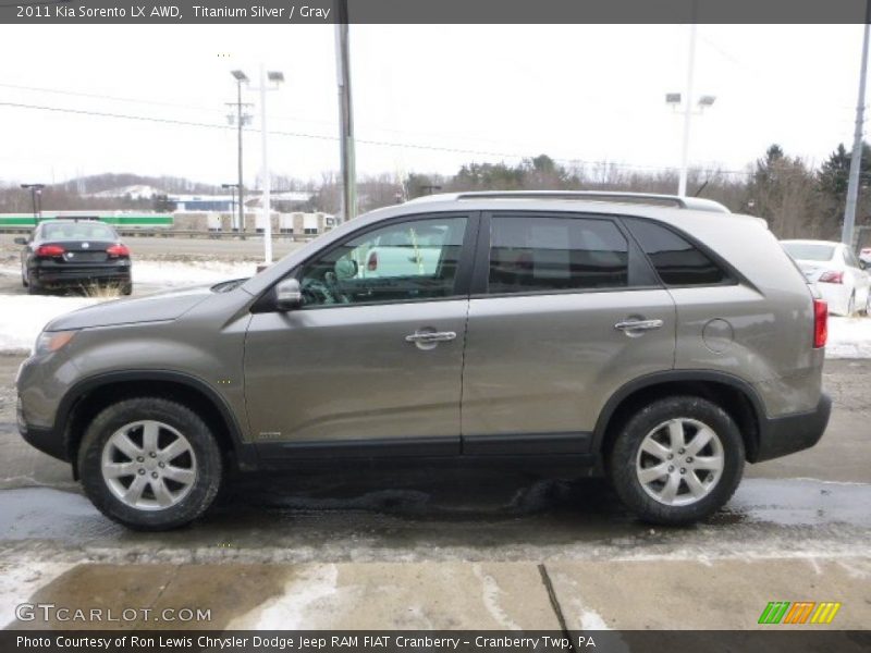 Titanium Silver / Gray 2011 Kia Sorento LX AWD