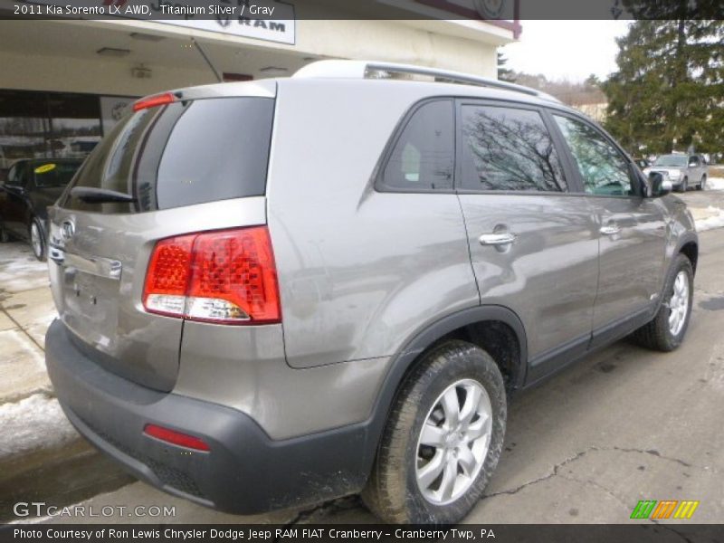 Titanium Silver / Gray 2011 Kia Sorento LX AWD