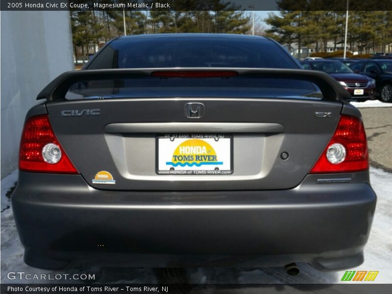 Magnesium Metallic / Black 2005 Honda Civic EX Coupe