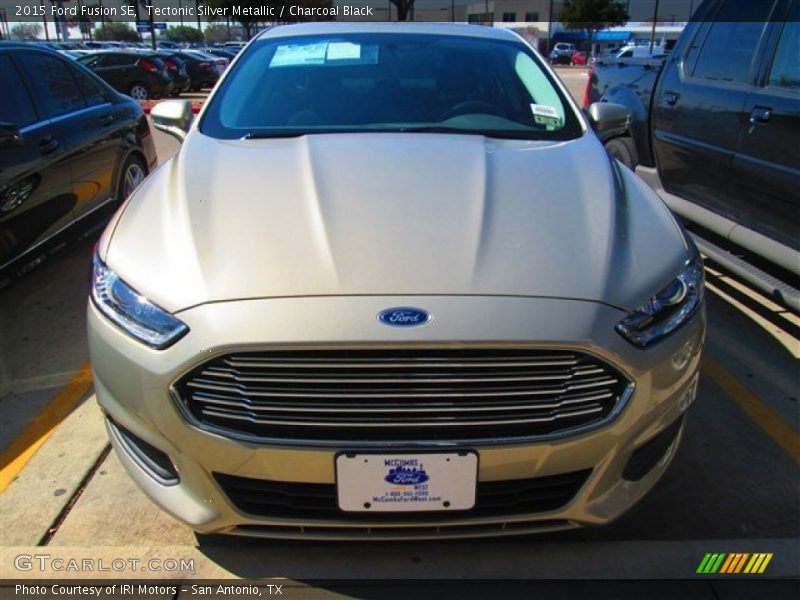 Tectonic Silver Metallic / Charcoal Black 2015 Ford Fusion SE