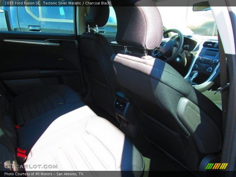 Tectonic Silver Metallic / Charcoal Black 2015 Ford Fusion SE