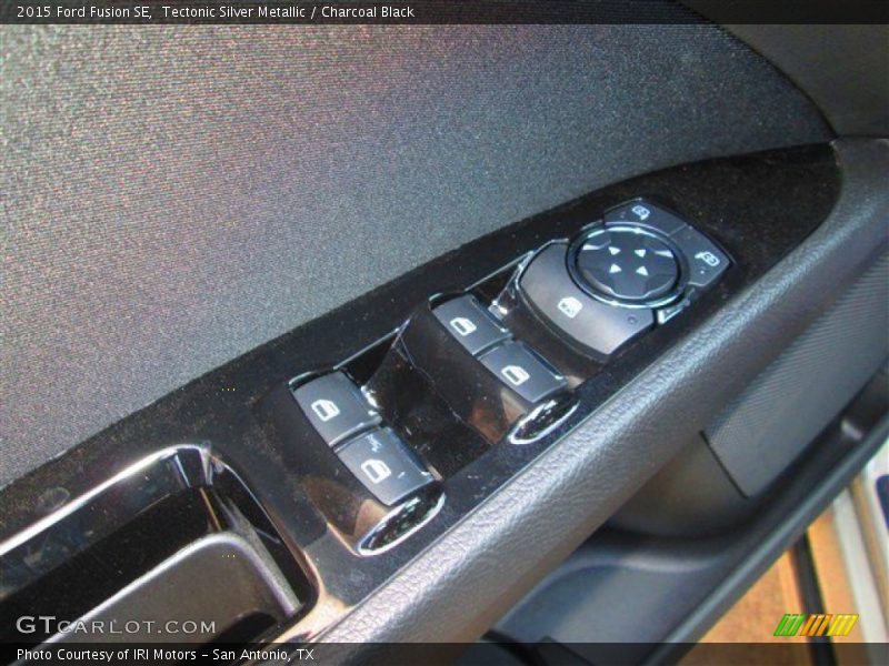 Tectonic Silver Metallic / Charcoal Black 2015 Ford Fusion SE
