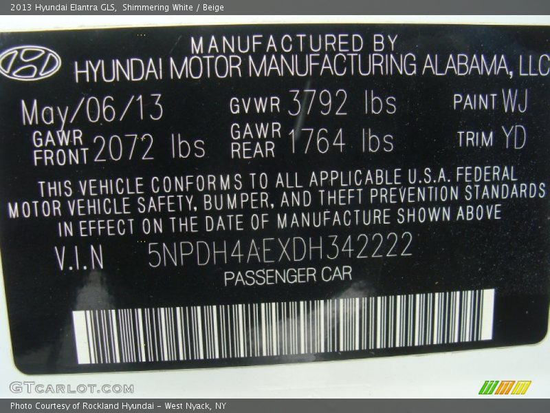 Shimmering White / Beige 2013 Hyundai Elantra GLS