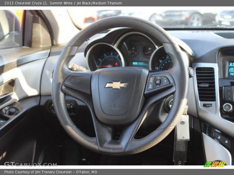 Summit White / Jet Black/Medium Titanium 2013 Chevrolet Cruze LS