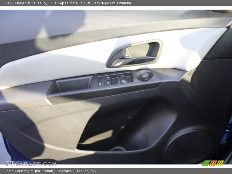 Blue Topaz Metallic / Jet Black/Medium Titanium 2012 Chevrolet Cruze LS