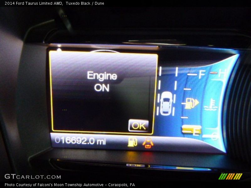 Tuxedo Black / Dune 2014 Ford Taurus Limited AWD