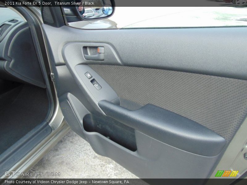 Titanium Silver / Black 2011 Kia Forte EX 5 Door