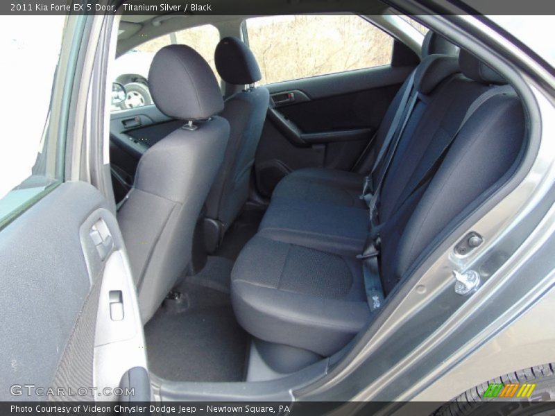 Rear Seat of 2011 Forte EX 5 Door