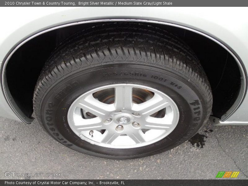 Bright Silver Metallic / Medium Slate Gray/Light Shale 2010 Chrysler Town & Country Touring