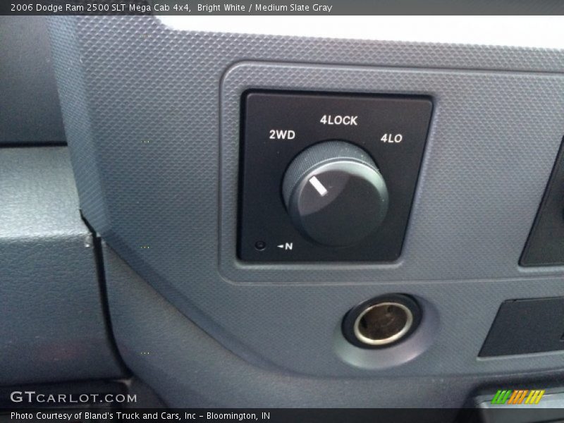 Bright White / Medium Slate Gray 2006 Dodge Ram 2500 SLT Mega Cab 4x4